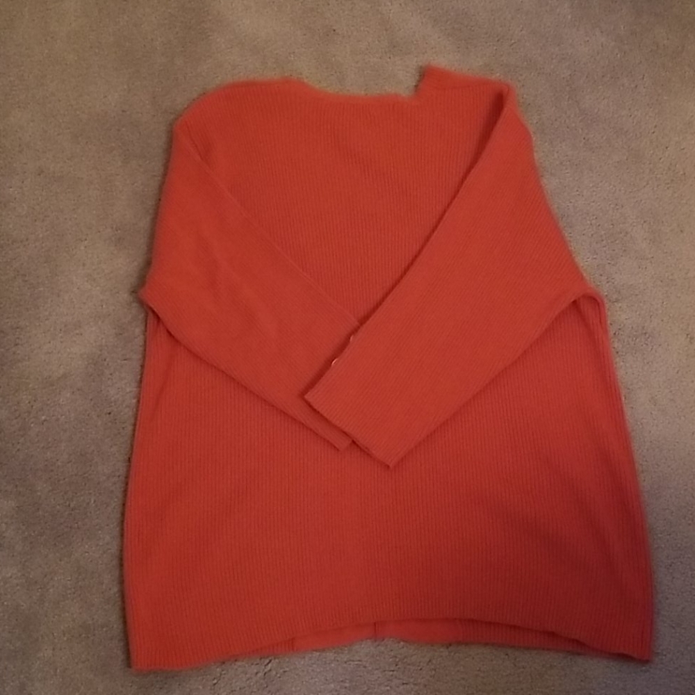 Orange sweater - Picture 5 of 5